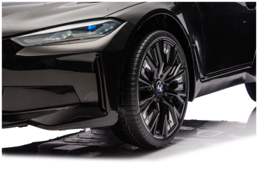 Kinder Elektroauto BMW i4