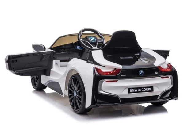 Kinder Elektroauto BMW i8