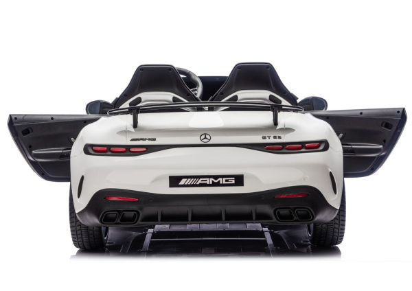 Kinder Elektroauto Mercedes-Benz AMG GT 63
